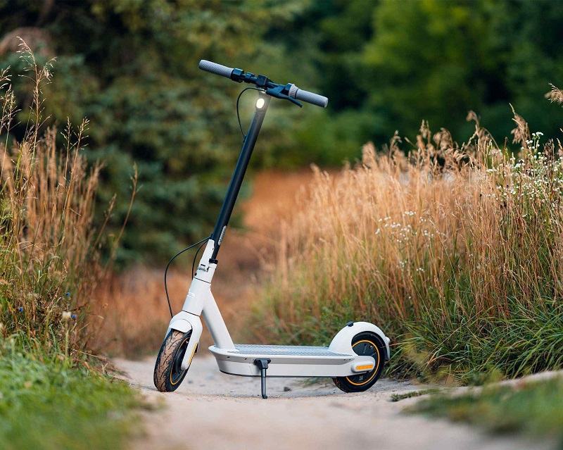 Trotineta electrica pentru copil: viteza nu este criteriul principal