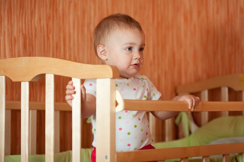 Ce trebuie sa stie parintii despre dimensiunea, materialele si montarea patutului