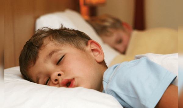 Copiii care adorm tarziu risca sa dezvolte tulburari psihice