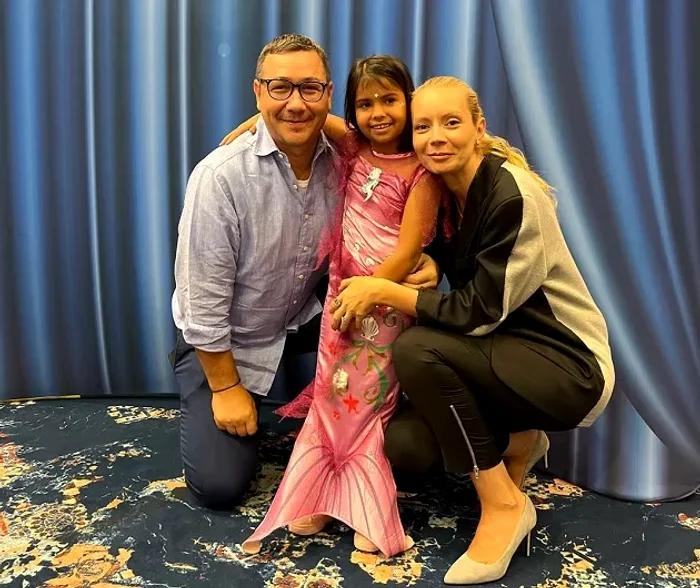 Zi speciala in familia Dacianei Sarbu. Maria, fiica pe care aceasta si Victor Ponta au adoptat-o in 2020, a implinit 12 ani, iar aniversarea a fost ma