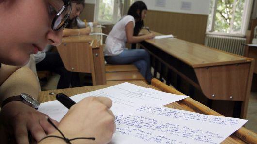 Simulare Evaluare Nationala 2026. Recomandarile unei profesoare de romana pentru redactare clara si raspunsuri coerente