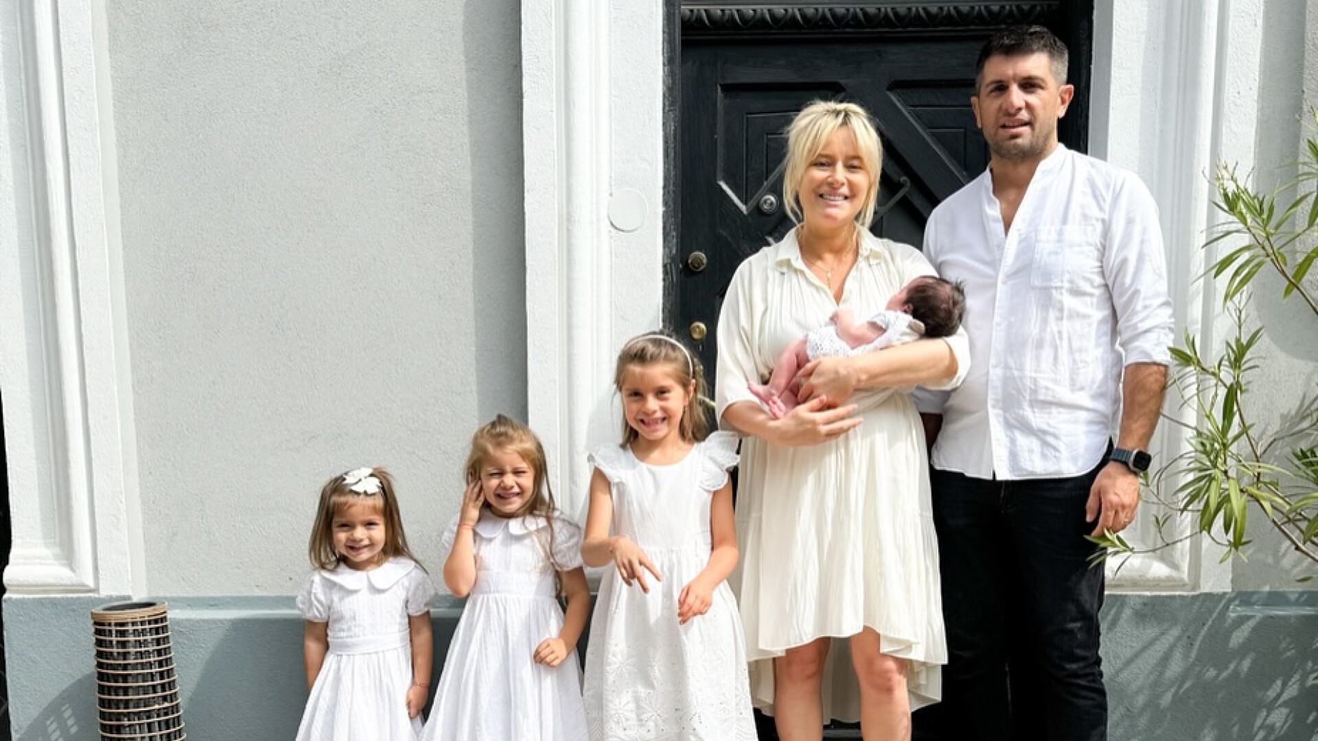 Laura Cosoi este insarcinata pentru a cincea oara. Anuntul emotionant facut pe retelele de socializare