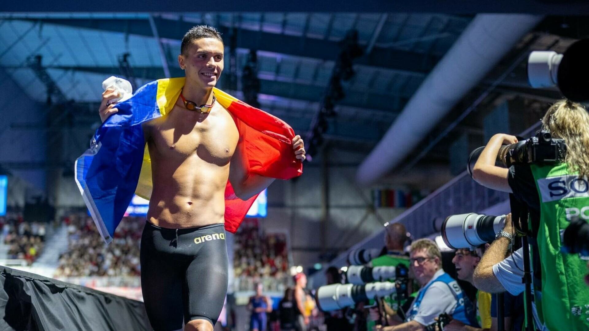 David Popovici implineste 21 de ani si isi doneaza ziua de nastere copiilor talentati. Cum le poți face cadouri