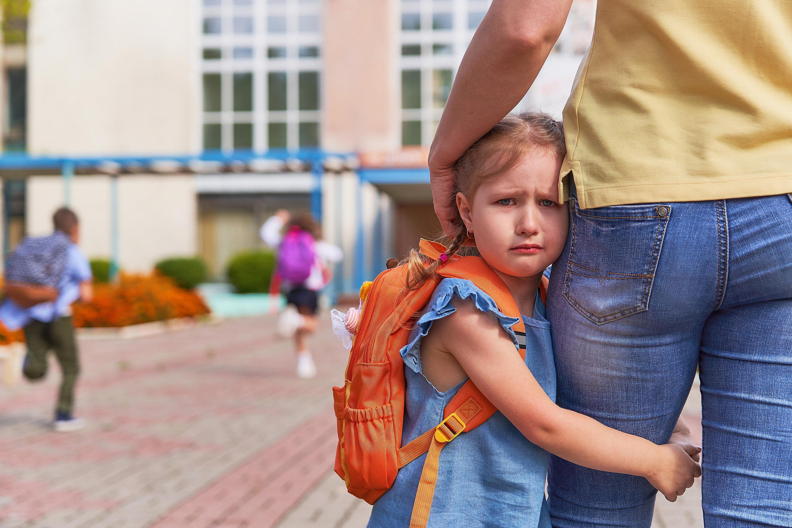 Copilul nu mai vrea sa mearga la afterschool. Poti recupera banii platiti in avans?