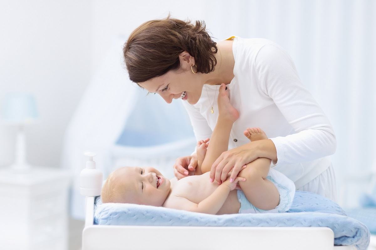 Reguli pe care mamicile ar trebui sa le urmeze pentru a asigura igiena bebelusului