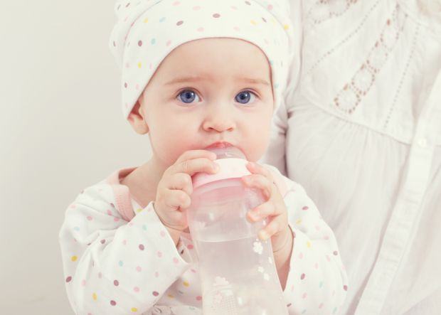 6 sfaturi esentiale de care sa tii cont cand alegi laptele praf pentru bebelusul tau