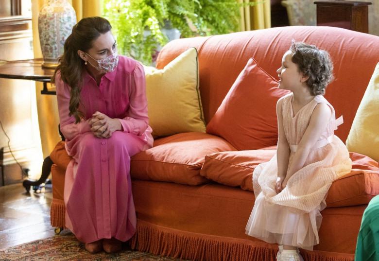 Kate Middleton, mesaj emotionant de la o fetita de 8 ani, care a cunoscut-o in timpul propriului tratament impotriva cancerului