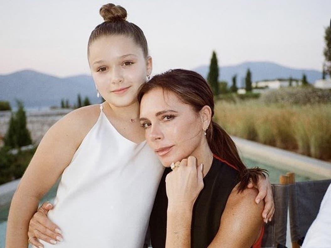 Harper Beckham intra in lumea afacerilor la doar 15 ani. Fiica lui David si Victoria Beckham pregateste lansarea propriului brand