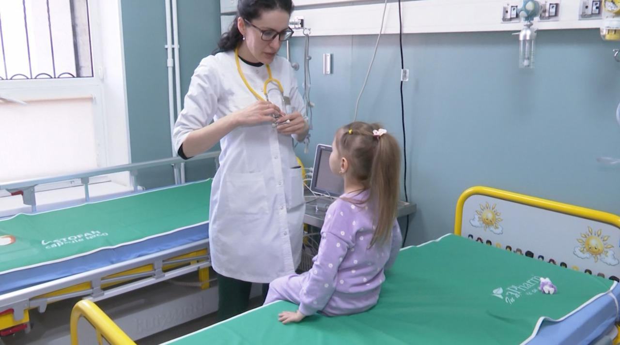 Afectiunea care poate trimite copiii la urgente in timpul furtunilor de vara. Medicii explica cine este cel mai expus