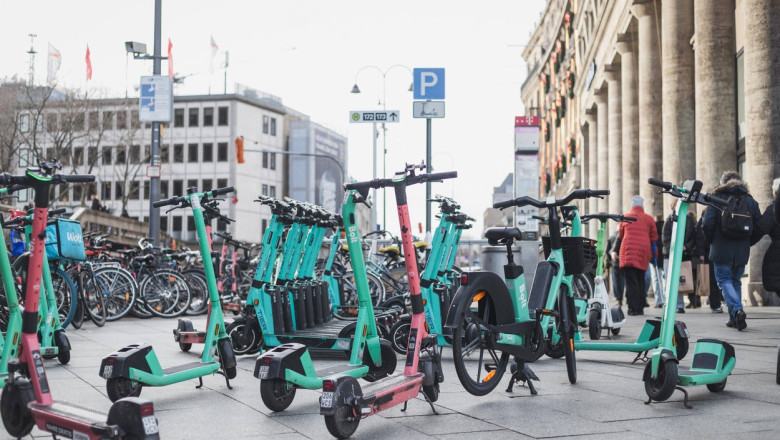 Un oras din Romania scoate trotinetele electrice de pe strazi, dupa moartea unui adolescent