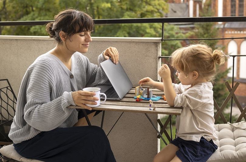 Copilul are energie, mama este obosita? Jocuri si activitati pentru 3-6 ani care il tin ocupat in siguranta