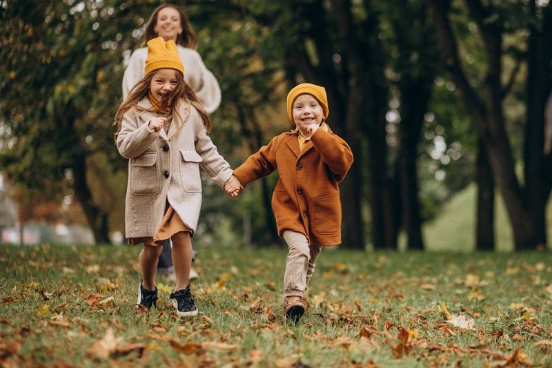 Idei simple pentru parinti: cum sa-ti faci copilul mai activ zilnic