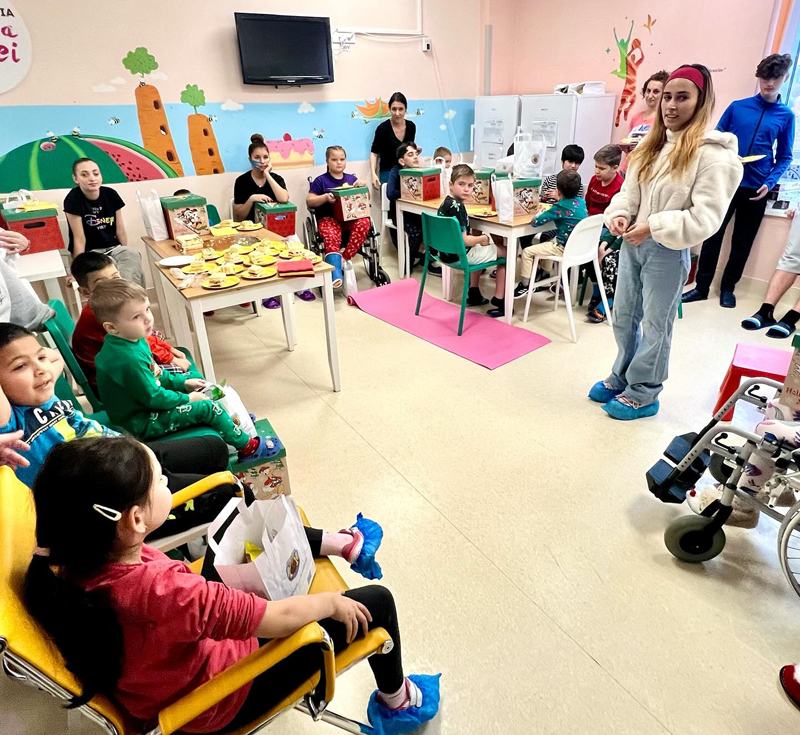 O zi de basm pentru copiii internati la Spitalul Victor Gomoiu
