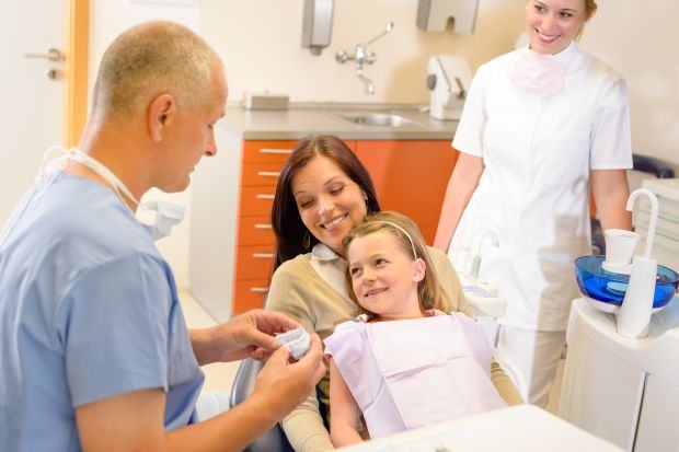 Copilul tau are nevoie de aparat dentar? Iata care este varsta optima!