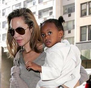 Angelina Jolie nu o va pierde pe Zahara