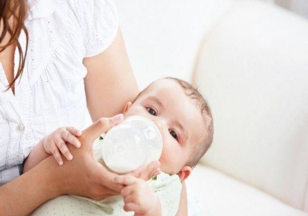 Suplimentul de lapte la bebelusi