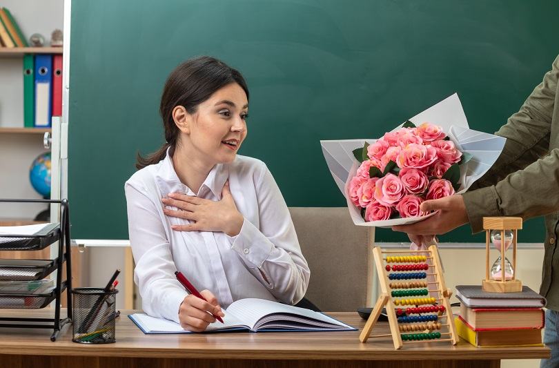 Pregatiri pentru clasa pregatitoare, dar cum ramane cu cadoul pentru invatatoare?