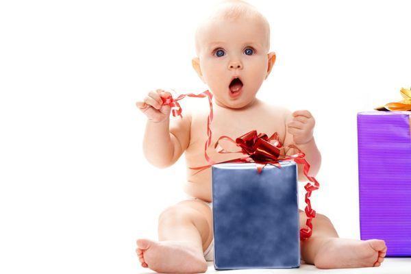 Cadouri pentru nou-nascuti si proaspete mamici