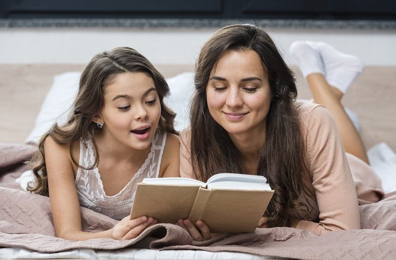 Cadouri pentru adolescenti: Cum sa alegi carti care ii ajuta sa creasca