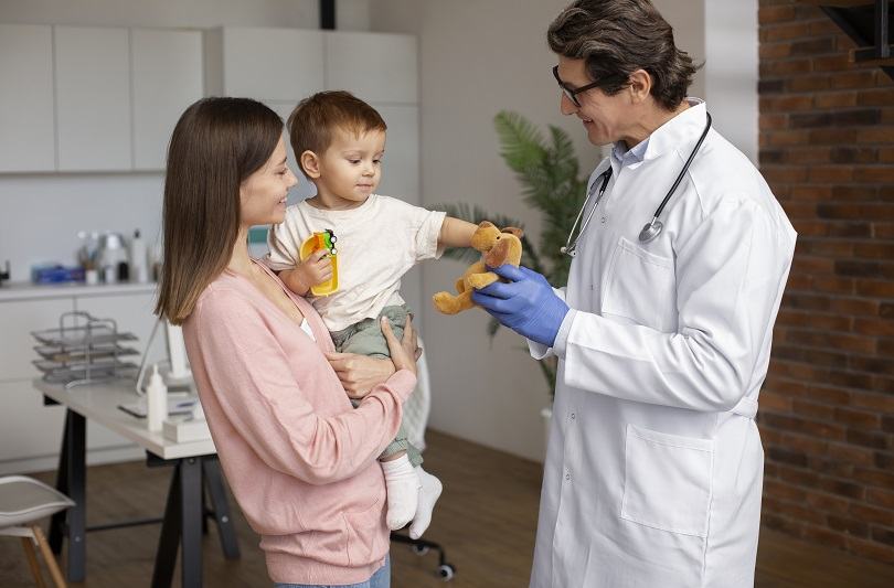 Otita la copiii mici: primele simptome, cauze si metode de prevenire