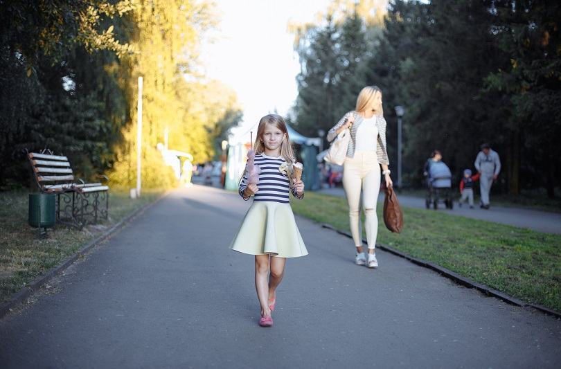Masuri simple care pot salva viata copilului daca se pierde la plaja, festival sau in parc