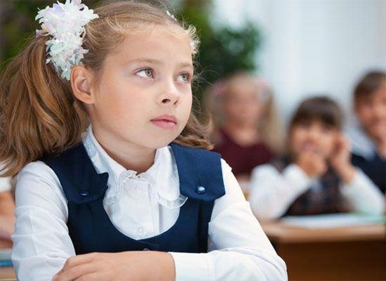 Cum ajuti copilul timid sa fie activ la scoala