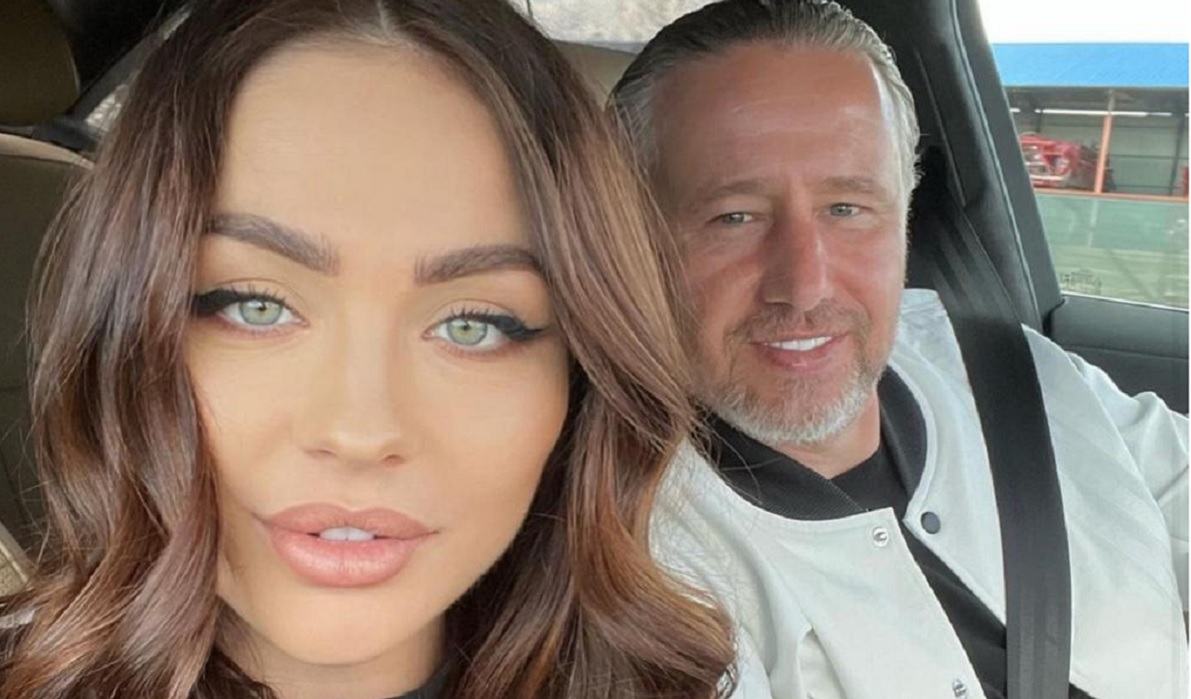 Cum arata casa in care locuiesc Laurentiu Reghecampf si Corina Caciuc alaturi de Liam si Landon