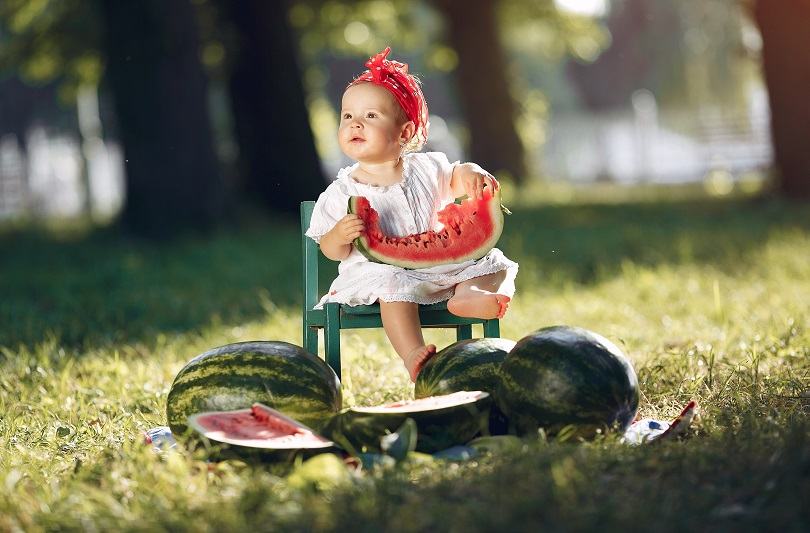 Pepenele rosu: beneficii, alegerea fructului copt si sfaturi de consum pentru familie