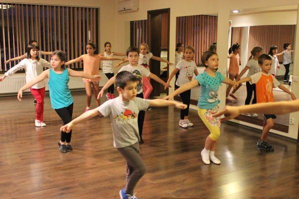 Cursurile de dans si sprijinul oferit in educarea copilului