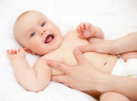 Ghid de dezvoltare emotionala a bebelusului pana la un an