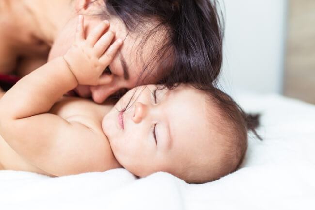 7 evenimente importante din viata bebelusului si cand sa le astepti