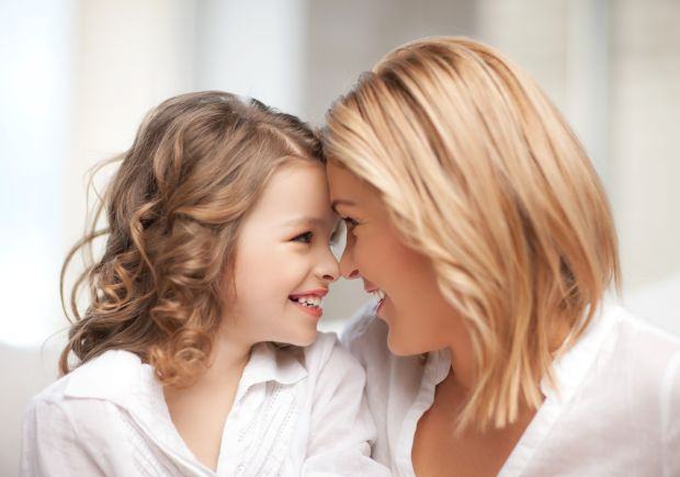 6 subiecte incomode pe care este de preferat sa nu le eviti in discutiile cu copilul tau