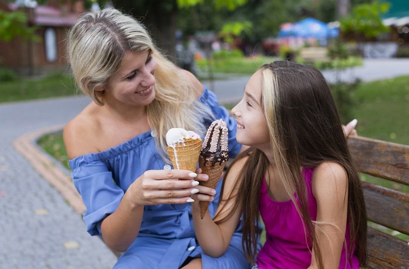 Durere de cap de la inghetata (brain freeze): de ce apare si cum o poti preveni rapid