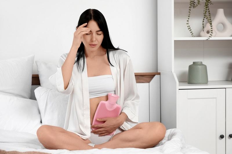 Dureri menstruale: 8 cauze frecvente si cand sa consulti medicul