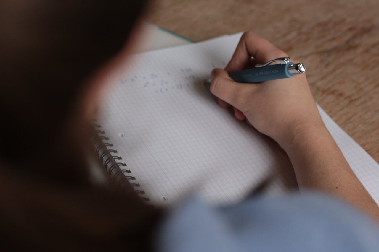 Evaluare Nationala clasa a IV-a. Elevii au sustinut azi proba la Matematica. Ce subiecte au avut de rezolvat