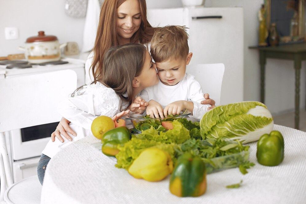 Cum ii poti incuraja pe copii sa manance legume