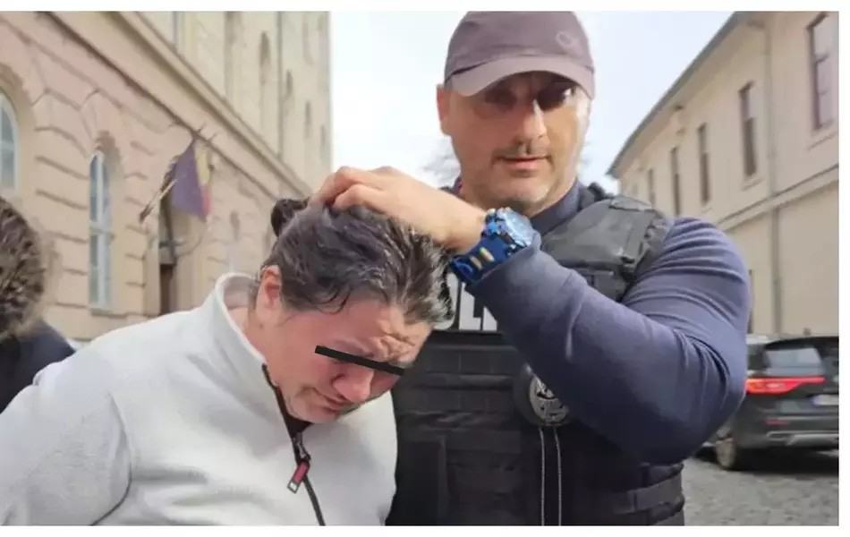 Ce a raspuns femeia din Timisoara, intrebata de ce si-a injunghiat fiica de 10 ani. In ce stare se afla copila dupa ce a fost salvata de tatal ei