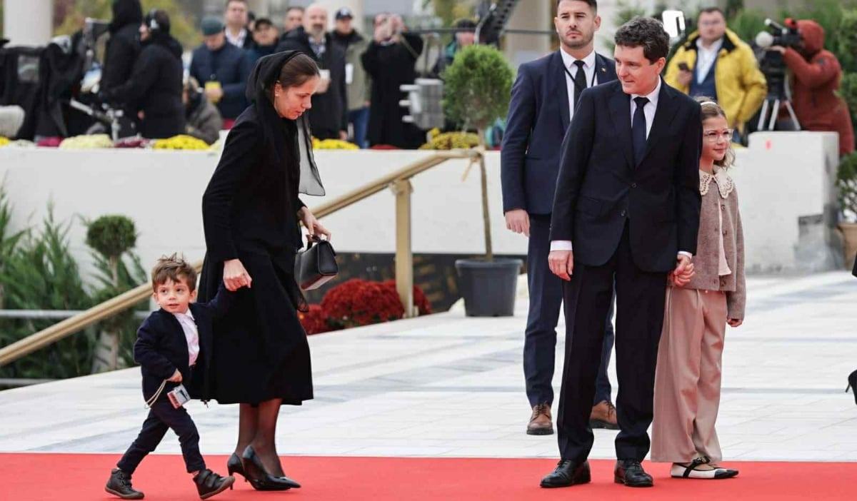 Fiul lui Nicusor Dan a devenit vedeta la Catedrala Mantuirii Neamului. Reactia presedintelui Romaniei a facut deliciul invitatilor