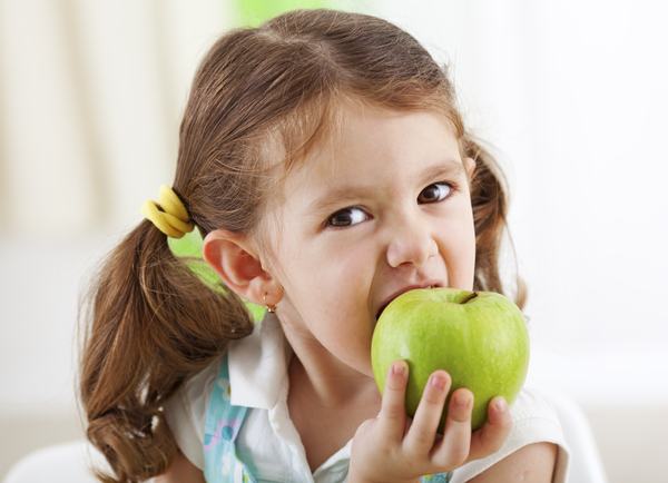 Care sunt cele mai bune fructe pe care trebuie sa le consume un copil