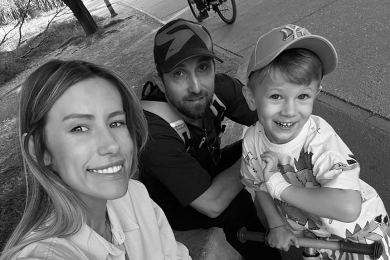 Lectia pe care Dani Otil a primit-o de la o fetita de 5 ani: „Mi-am pus caciula pe ochi si am tacut”