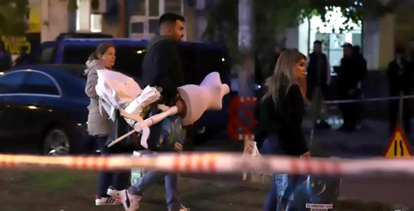 Obiectul pe care un tanar l-a salvat din apartamentul sau dupa explozia din Rahova: a convins autoritatile si a iesit in aplauzele martorilor