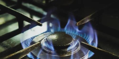 Cum a salvat un baietel de 4 ani viata mamei sale dupa o intoxicatie cu monoxid de carbon. Povestea care a impresionat pe toata lumea