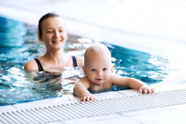 Siguranta bebelusului la piscina