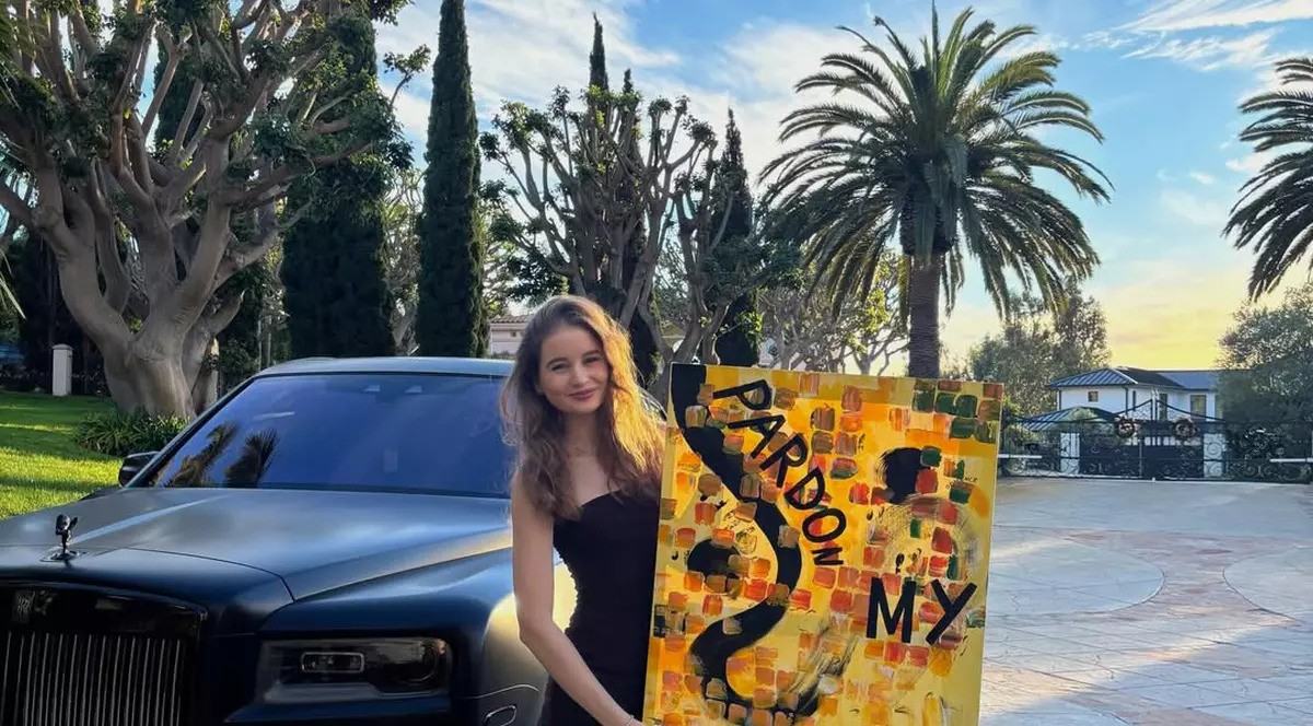 Cum arata tabloul pictat de Irina Columbeanu dupa 5 ani de pauza. Lucrarea s-a vandut cu 20.000 de euro