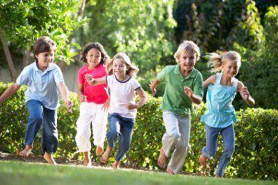 Obezitatea si anemia la copii, prevenite prin joc in aer liber