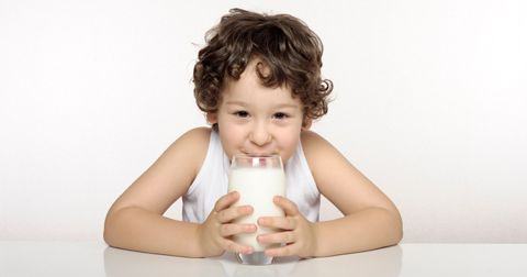 Rolul laptelui in alimentatie copilului