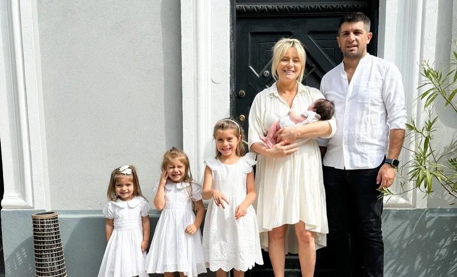 Reactia emotionanta a fetitelor Laurei Cosoi cand au aflat ca vor avea o surioara