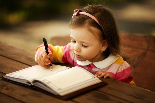 Primele lectii de scris pentru copiii mici