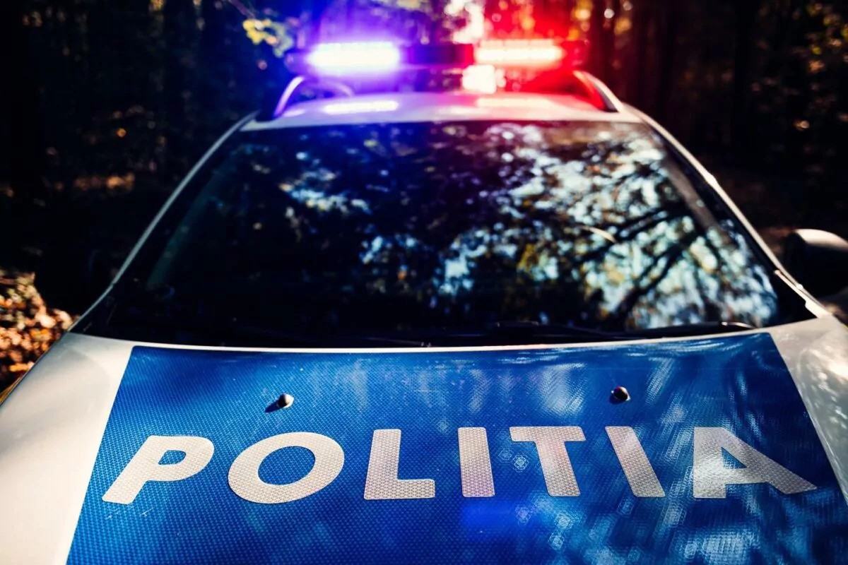 Fetita de 4 ani injunghiata de tatal ei, in Covasna. Copila si fratele ei au fost luati de acasa de autoritati
