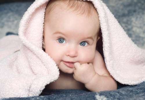 11 motive pentru care plange bebelusul